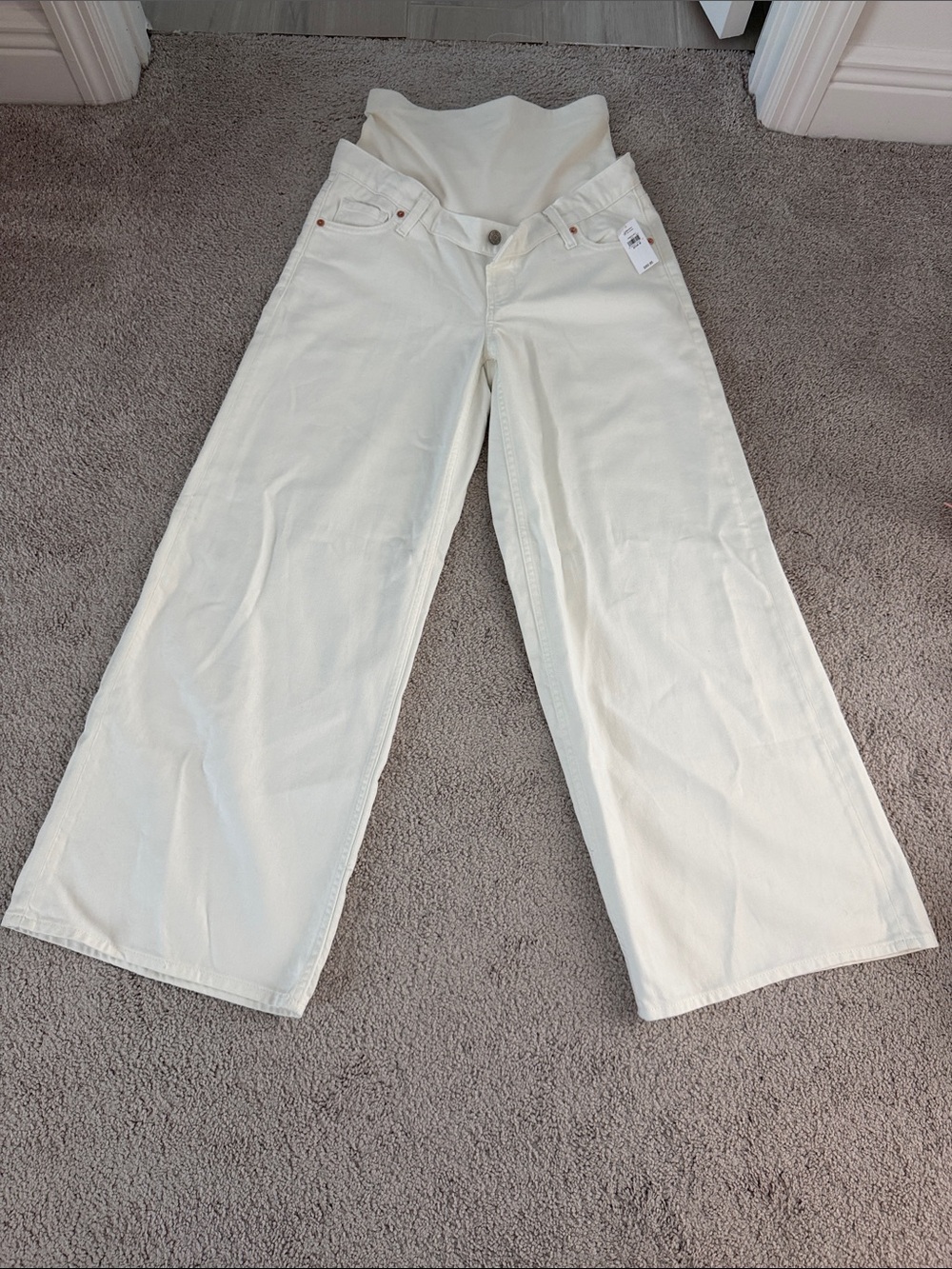 GAP Wide Leg Maternity Jeans in Off-White - NWT